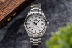 2024_Grand_Seiko_SBGA211-6.jpg1_x800