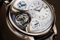Jaeger-LeCoultre-THEPRECISIONMAKER_Q6202420_DUO_HELIO_CLOSEUP1_1-1