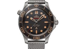 OMEGA-Seamaster-Diver-300M-James-Bond-007-42mm-Titanium-Automatic-Mens-Watch