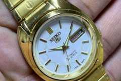 Vintage-Modern-Seiko-Watches-37