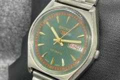 Vintage-Modern-Seiko-Watches-404