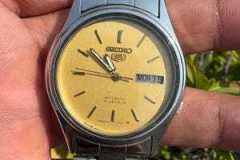 Vintage-Modern-Seiko-Watches-420