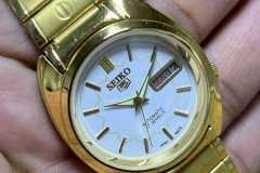 Vintage-Modern-Seiko-Watches-85