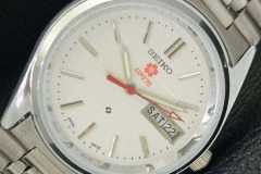 Vintage-Modern-Seiko-Watches-92